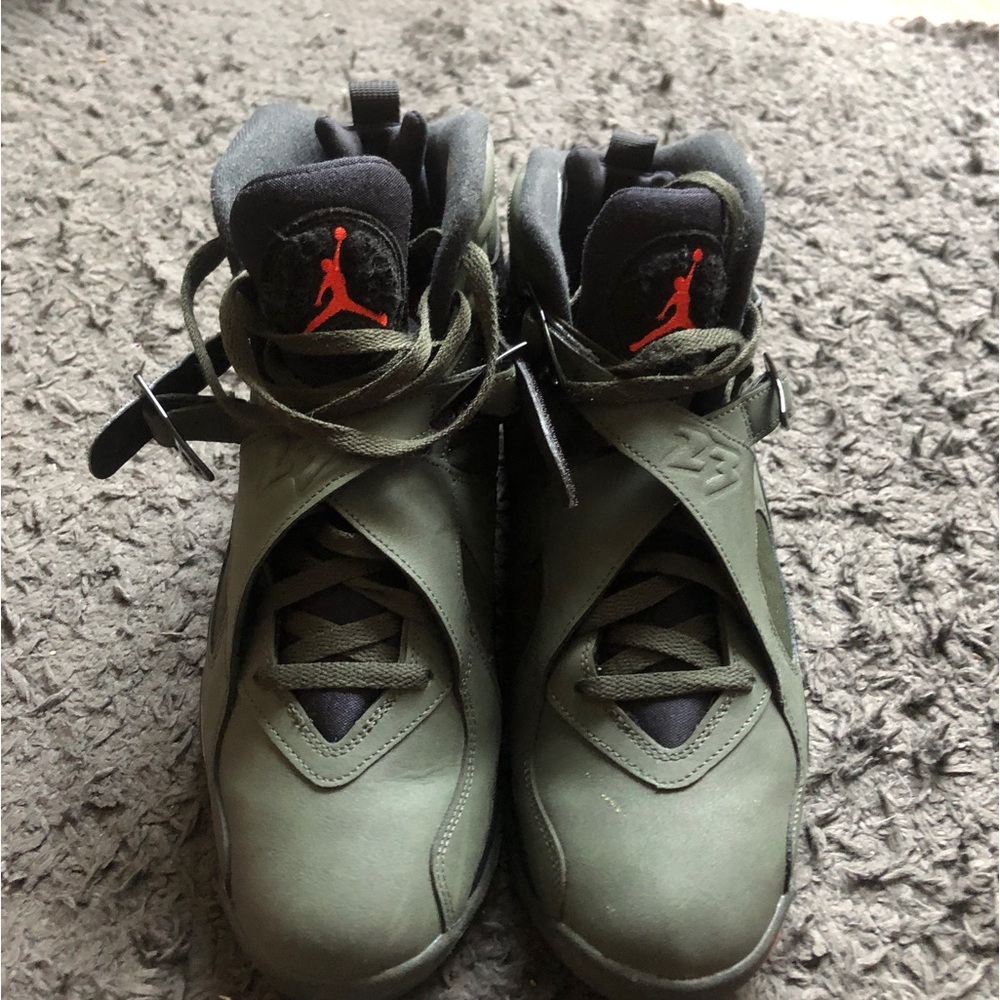 Jordan 8 (sz 12) barley worn